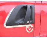 Scania V8 logo RVS voor om deurhendels heen